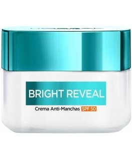 Voide ruskeita läiskiä vastaan L'Oreal Make Up Bright Reveal Spf 50 50 ml Niasiiniamidi