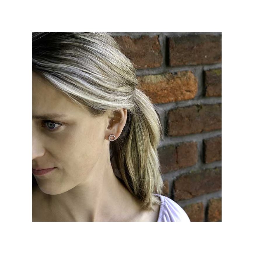 Beneto Minimalist silver earrings with zircons
