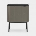 Brabantia 316043 atkritumu tvertne 33 L Taisnleņķa Platīns Brabantia 316043 atkritumu tvertne 33 L Taisnleņķa Platīns