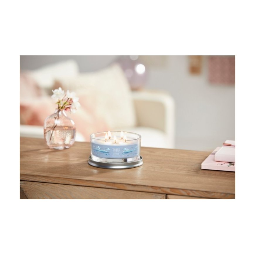 Yankee Candle Ocean Air vaško žvakė Turas Gintaras, Jazminas, Santalas Mėlyna 1 vnt – 3