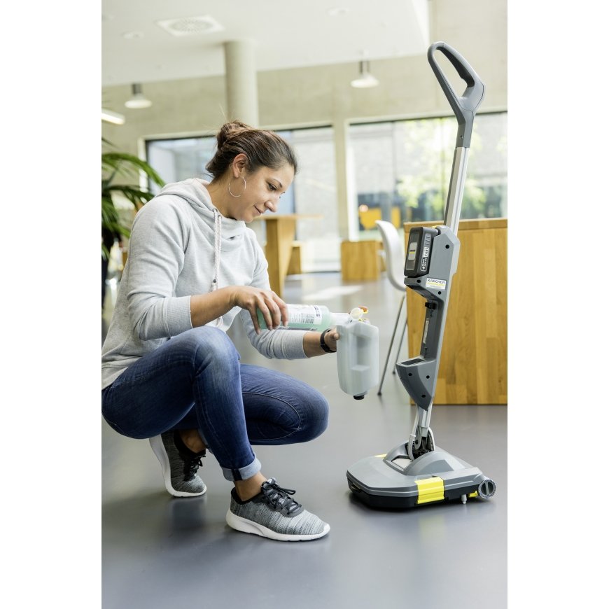 Kärcher BR 30/1 C Bp lattianpesuväline ja kuivain 70 W 200 m²/h Kyydissä – 2