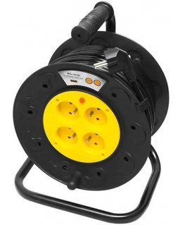 Puhalla PR-61 virtajatkojohto 4 pistorasiaa maadoitettuna 30m PVC-rumpu 3x1,5mm