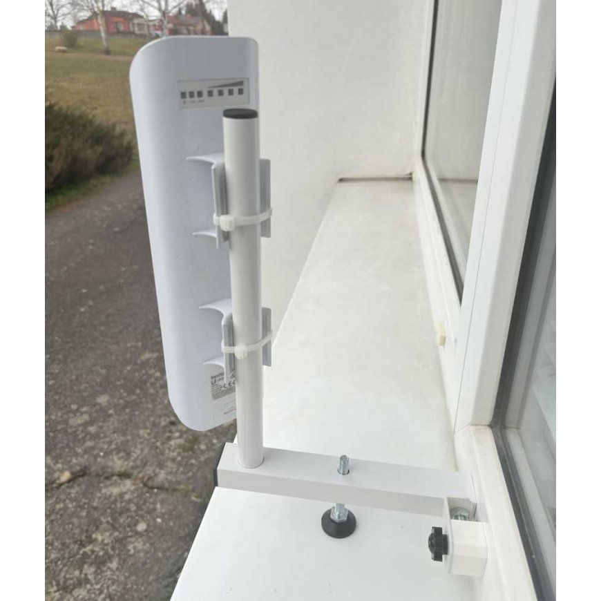 Router Conexpro Antenna holder for plastic window "L", length 17.5cm, height 25cm, diameter 20mm, retail package – 3