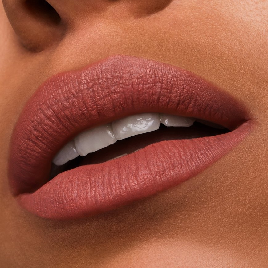 Estée Lauder Pure Color Lipstick 828 In Control 3.5g – 2