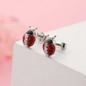Moiss Playful Silver Stud Korvakorut Leppäkerttuja E0000672 Moiss Playful Silver Stud Korvakorut Leppäkerttuja E0000672