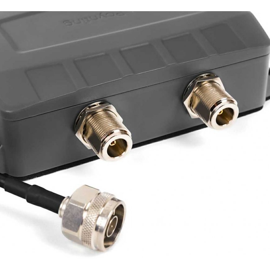 Two-way splitter GSM Poynting SPLT-16-V1-01 N – 2