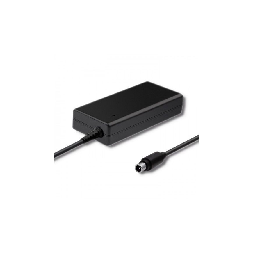 Qoltec 51768 strāvas adapteris & pārveidotājs