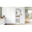 Bosch Serie 4 KBN96VFE0 fridge-freezer Built-in 383 L E White Bosch Serie 4 KBN96VFE0 fridge-freezer Built-in 383 L E White