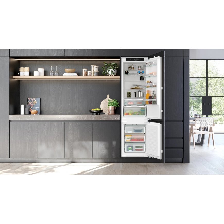 Siemens iQ300 KI96NVFD0 fridge-freezer Built-in 290 L D White – 2