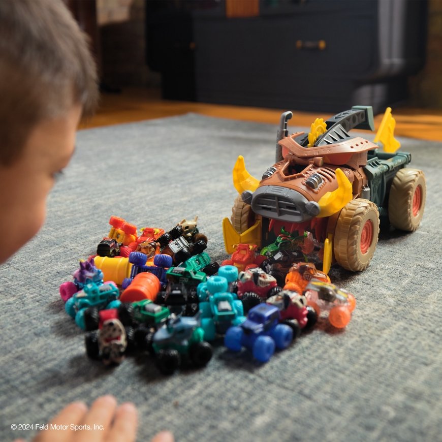 Monster Jam Megalodon Mad Hog Chomper & Monster Truck – 3