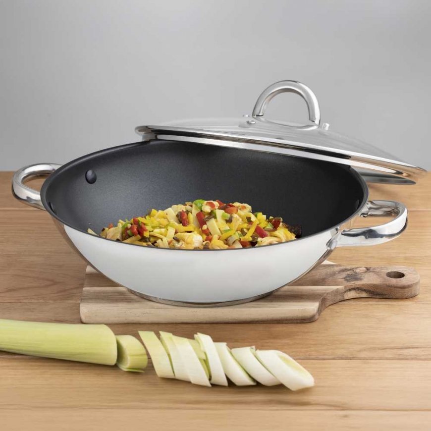 Storm 30 cm kaksikahvainen wok kannella AMBITION