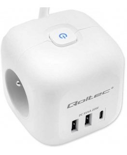 Qoltec Kostka zasilająca przedłużacz 6w1 podświetlanym wzącznikie | 3x AC | 2x USB | 1x USB-C PD 20W | Valkoinen | Kaapeli 2m