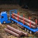 HUINA puunkuljetusauto 1:50 HUINA puunkuljetusauto 1:50