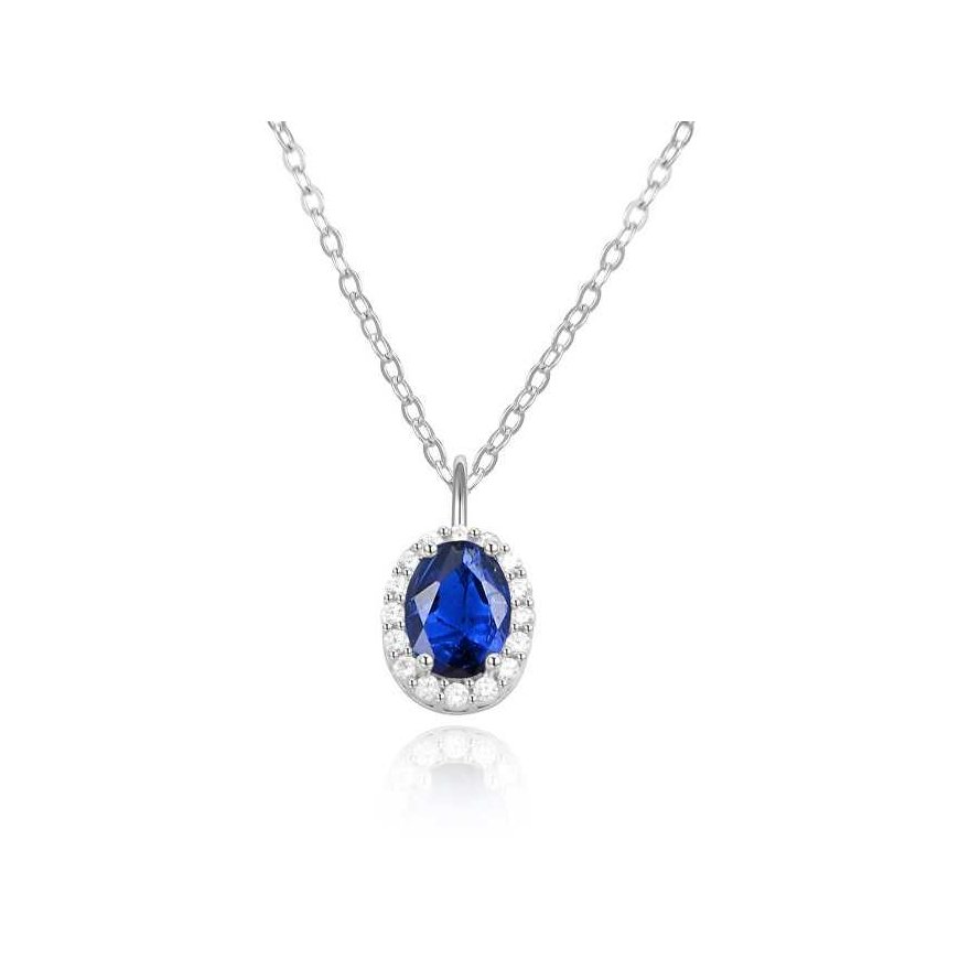 Beneto Bennett`s charming silver necklace with