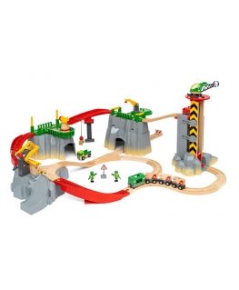 BRIO Cargo Mountain Set