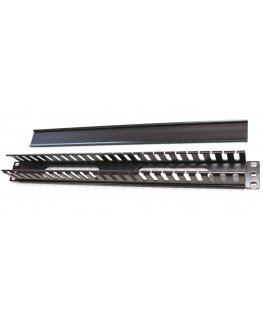 Oem 19" patch panel 1U, metal with plastic cover, 40x50mm, pass-through, black