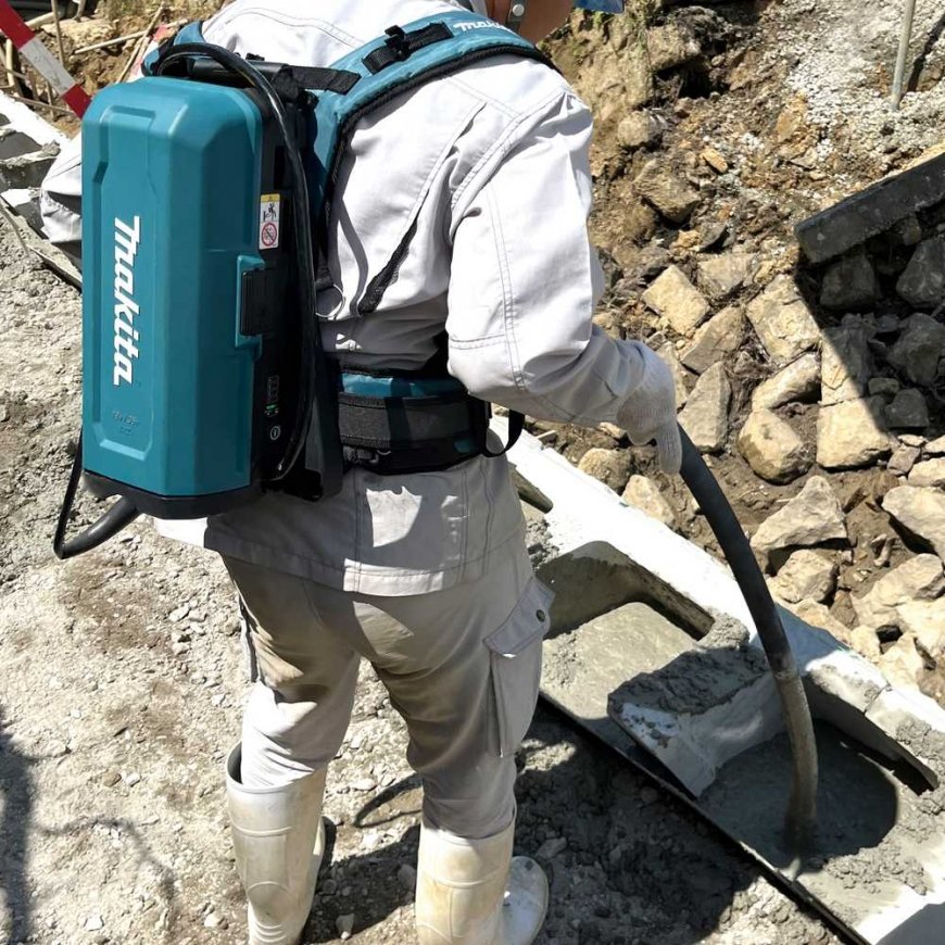 Makita VR001CZ Akumuliatorinis giluminis vibratorius PDC akumuliatoriui 1,5 m 43 mm, Be akumuliatorių ir kroviklio! – 5