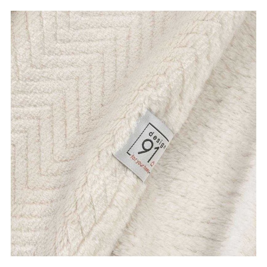 Eurofirany DESIGN 91 CINDY5 Soft and gentle blanket with embossed Christmas tree pattern, 170X210 cm, color: cream – 4