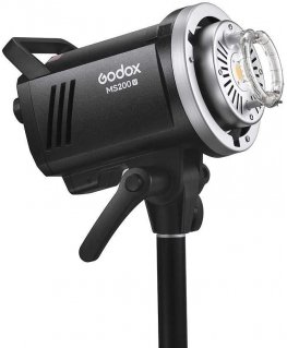 Godox MS200-V studio light