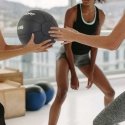 Lääketipallo 4 kg, keinonahkaa, Enero Fit Lääketipallo 4 kg, keinonahkaa, Enero Fit