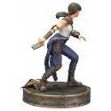 DarkHorse Dark Horse Fallout Lucy figuur | 18 cm DarkHorse Dark Horse Fallout Lucy figuur | 18 cm