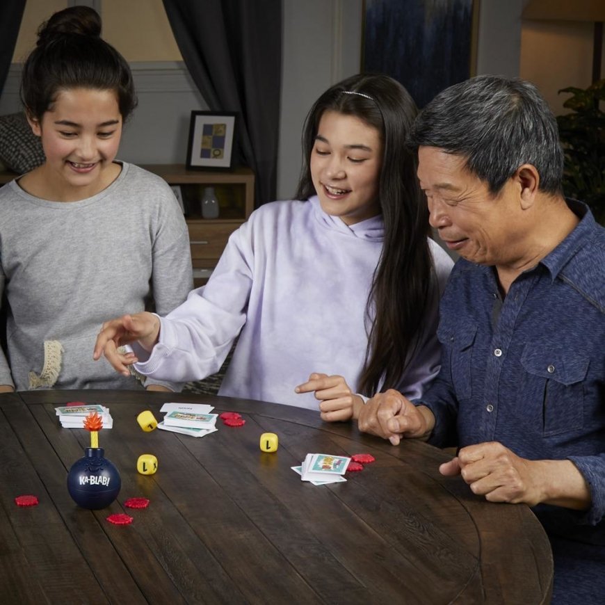 Hasbro Gaming Ka-Blab! Vakarėlio kortų žaidimas – 4