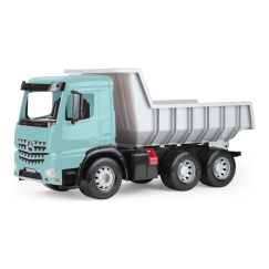 Lena Wywrotka in the box Giga Trucks MB Arocs 67 cm