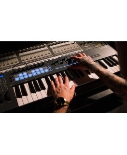 Novation FLkey 49 Full-Size MIDI keyboard (49 Key)