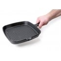 Square cast iron frying pan with grill surface Zyle 23 x 23 cm, ZY123KGFP Square cast iron frying pan with grill surface Zyle 23 x 23 cm, ZY123KGFP