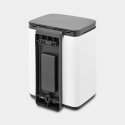 Brabantia Bo Waste Bin 4 l Nelinurkne Teras Must, Valge