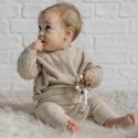 NATTOU Purulelu silikoninen karhu, beesi NATTOU Purulelu silikoninen karhu, beesi