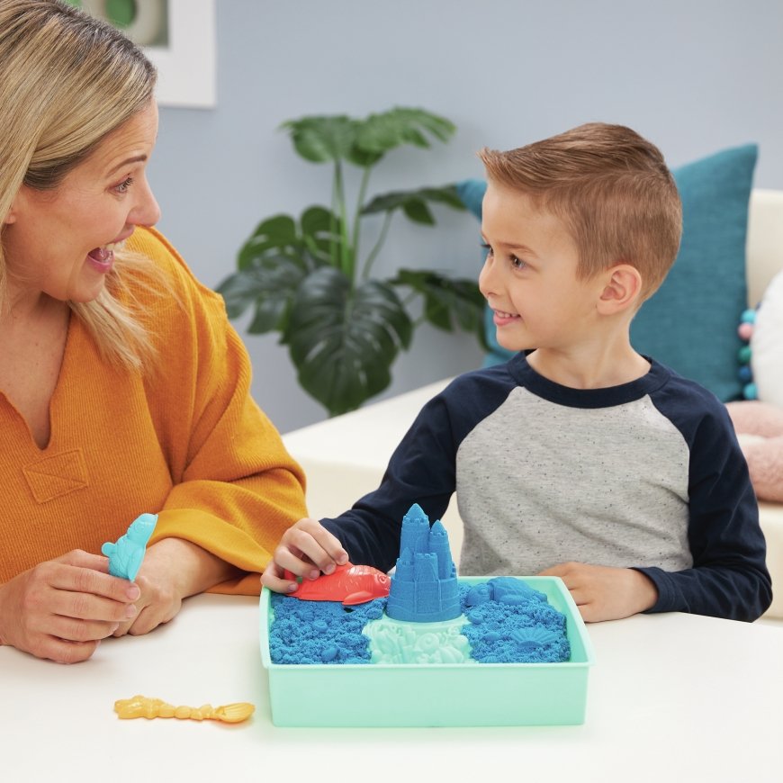 Kinetic Sand , Sandbox Set with 1lb Blue Play Sand, 4 Tools & Molds, Storage, Sensory Toys for Kids – 5