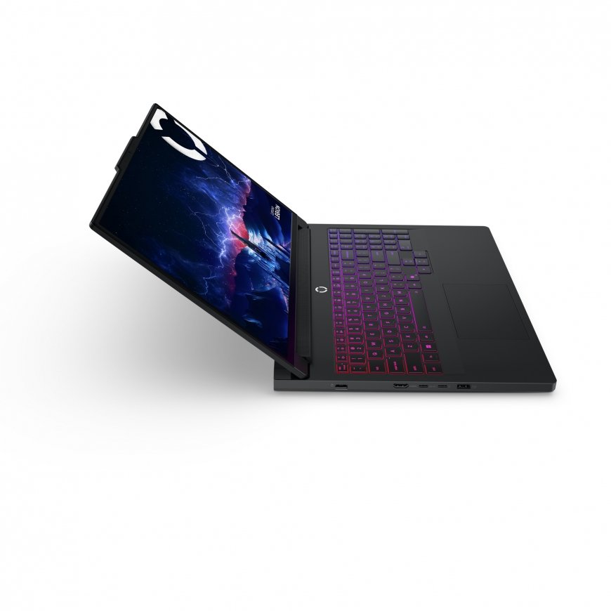 Lenovo Legion Pro 7 16IAX10H – 4