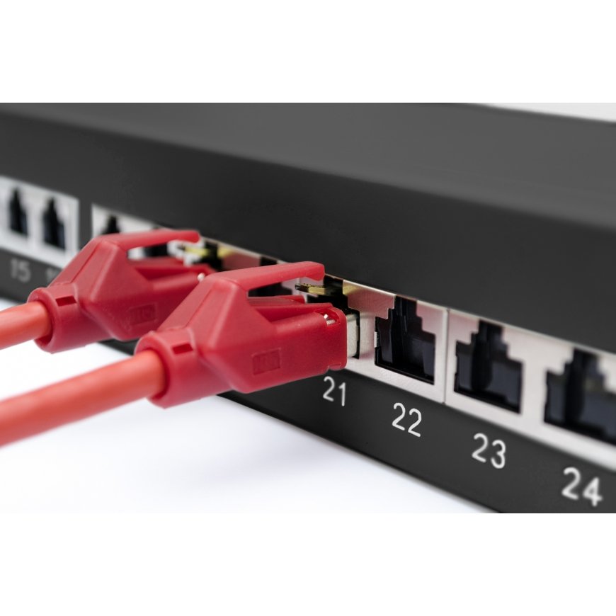 Digitus DN-91624S-EA-B pistikupesa 1U – 3
