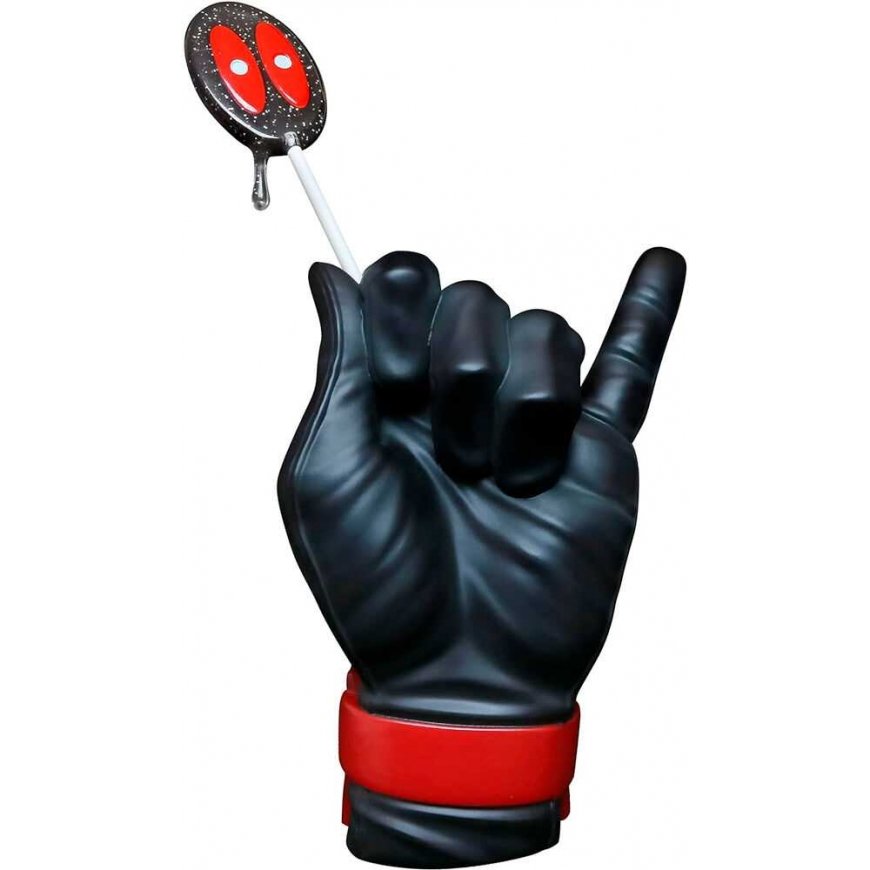 Diamond Select Statue Heroic Hands Marvel Deadpool 26cm