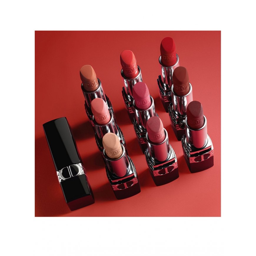 Dior Kristiāns Dior, Dior Rouge, Satīna