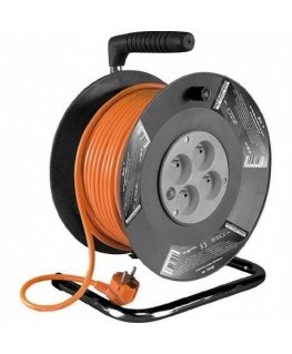 Strend Pro Pitkäjohto - kelalla „StrendPro“ 50 m 3 x 1,5