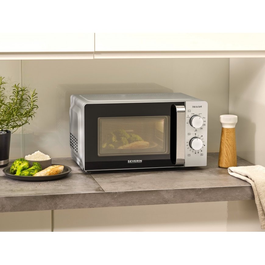 Severin MW 7780 mikroaaltouuni musta, Hopea Grillimikroaaltouuni Pöytämalli 17 L 700 W – 4