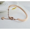 Романтический стальной браслет с сердечком KBS-151-SIL Романтический стальной браслет с сердечком KBS-151-SIL
