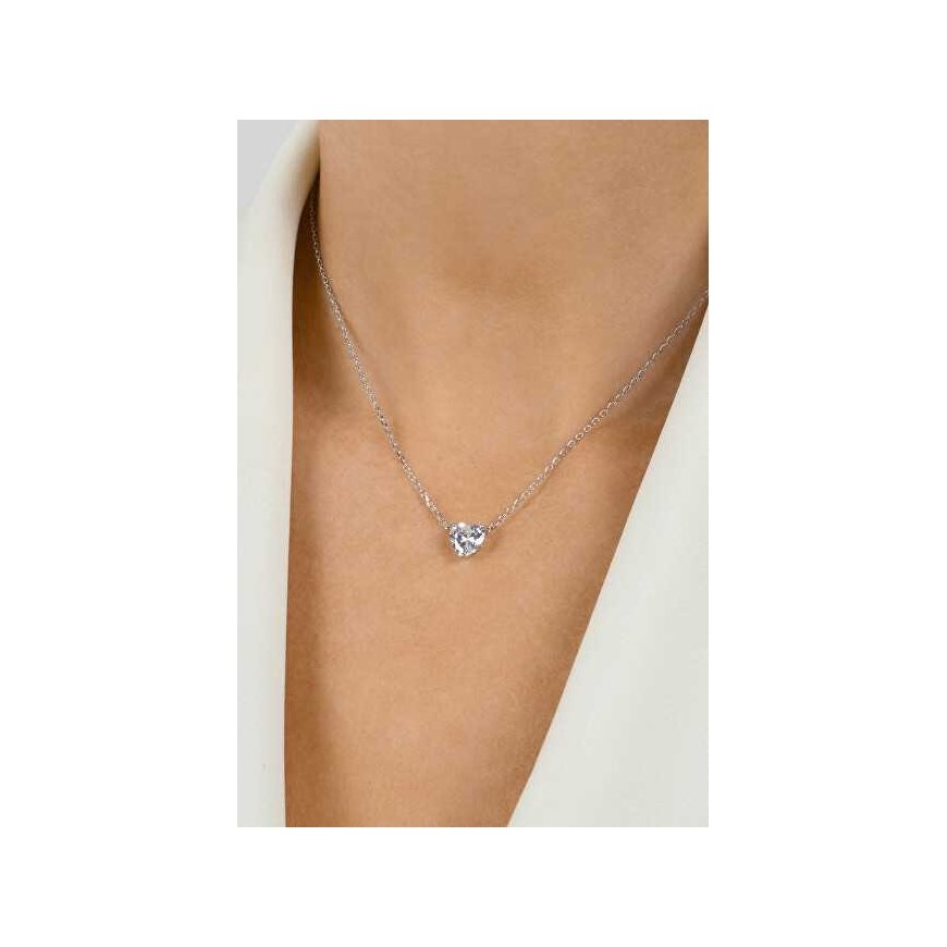 Brilio Silver Sparkling silver pendant with green heart NCL53WG – 3