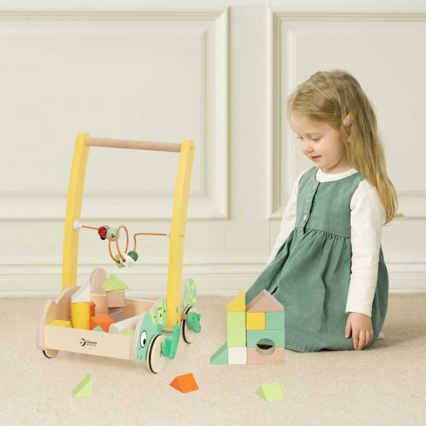 CLASSIC WORLD wooden chameleon walker with blocks – 2