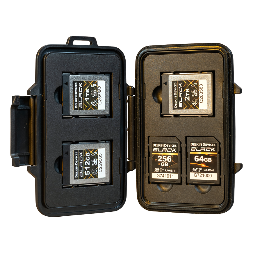 Delkin Säänkestävä kotelo CFexpress Type B:lle (Kassi 3xCFexpress Type B/2xSD & 2xmicroSD varten)