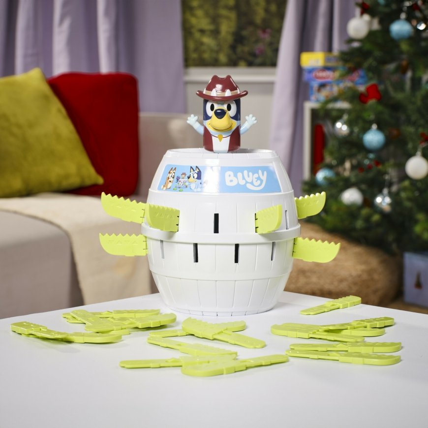 Tomy Pop Up Bluey Board game Fine motor skill (dexterity) – 4