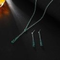 Elegant women's jewelry set with green crystals (necklace, earrings) Elegant women's jewelry set with green crystals (necklace, earrings)