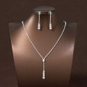 Elegant women's jewelry set with clear crystals (necklace, earrings) Elegant women's jewelry set with clear crystals (necklace, earrings)