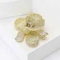 Troli Luxurious gold-plated flower-shaped brooch Troli Luxurious gold-plated flower-shaped brooch