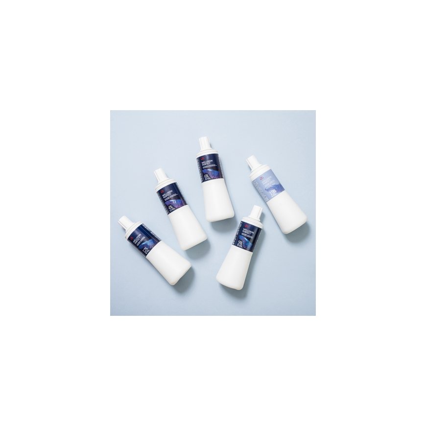 Wella 81646914 juukseid blondeeriv toode – 3