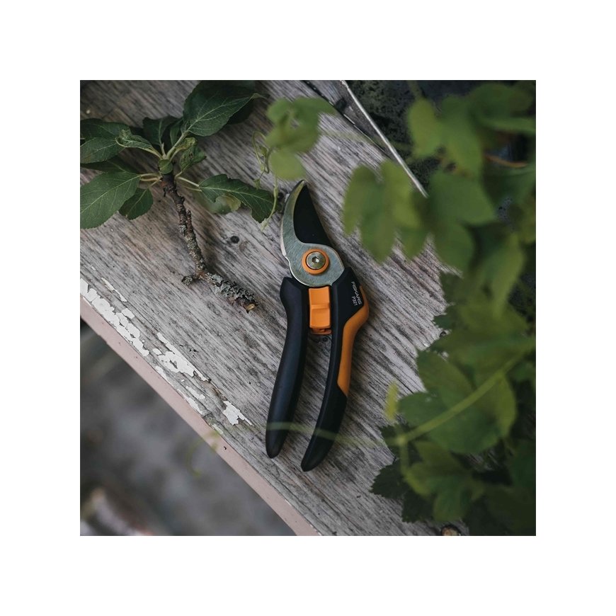 Fiskars Solid M P321 секатор Обводной Черный, Оранжевый – 3