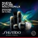 Shiseido FUTURE SOLUTION LX silma ja huulte kontuuri regeneratiivne kreem 17 ml Shiseido FUTURE SOLUTION LX silma ja huulte kontuuri regeneratiivne kreem 17 ml