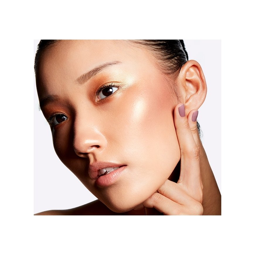 MAC Extra Dimension Skinfinish Glow With It 9g – 4